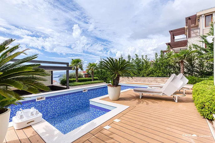 Exklusive Villa in Blizikuće, nahe Sveti Stefan