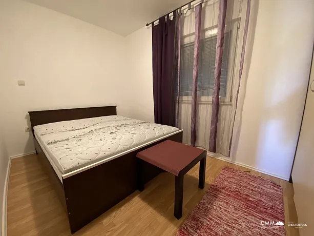 Haus in Radanovici mit Wohnungen
