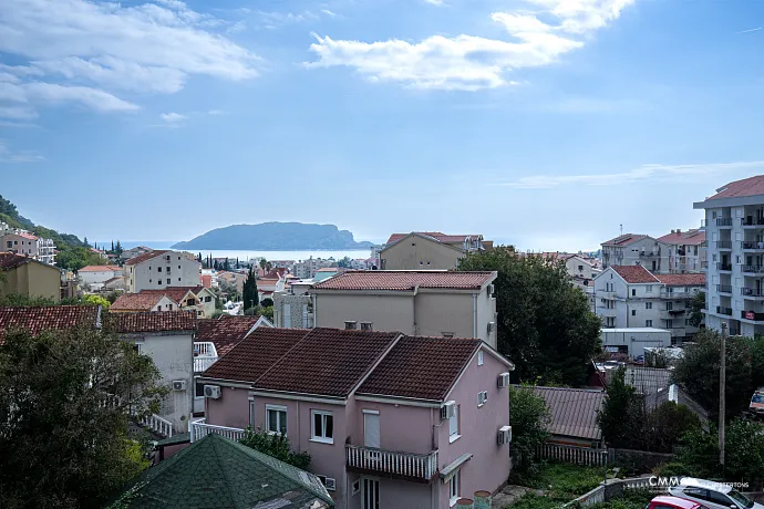 Zu verkaufen – Moderne Einzimmerwohnung in Budva