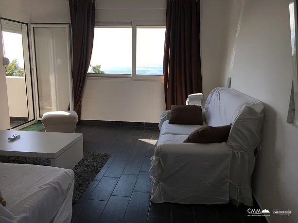 Duplex-Wohnung mit Mittelmeersicht in Petrovac, 104 m²