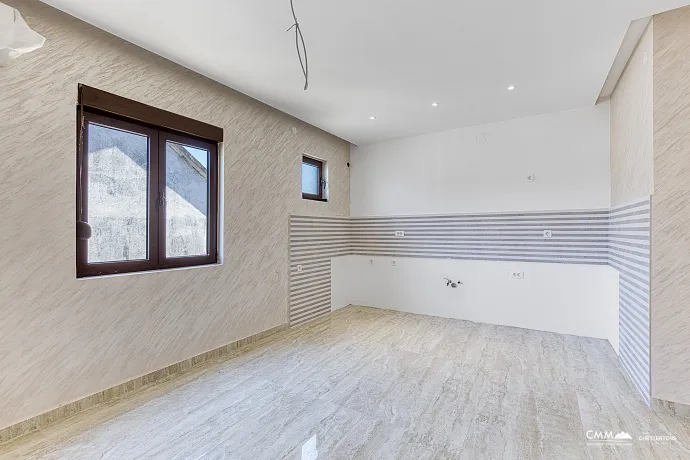 Renovierte Wohnung in Tivat, 78 m²