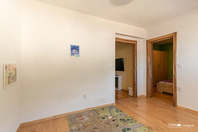 Zweizimmerwohnung in Budva, 60 m², Top-Lage nahe dem Strand