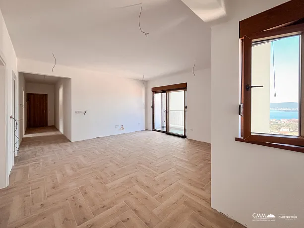 Wohnungen in einem neuen Komplex in Tivat