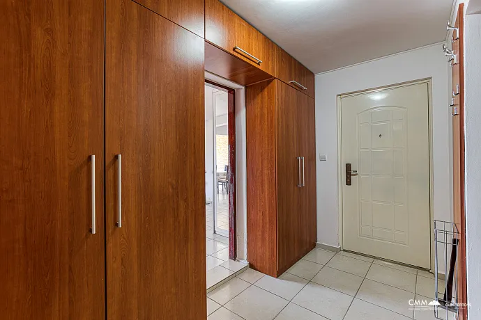 61m² große 2-Zimmer-Wohnung mit Meerblick – Seoce, Budva