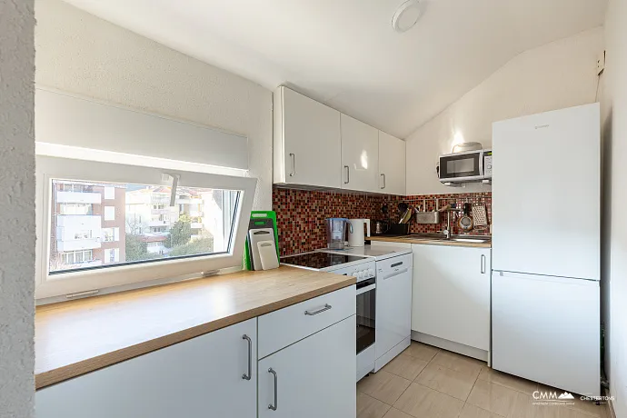 Zweizimmerwohnung in Budva, 60 m², Top-Lage nahe dem Strand