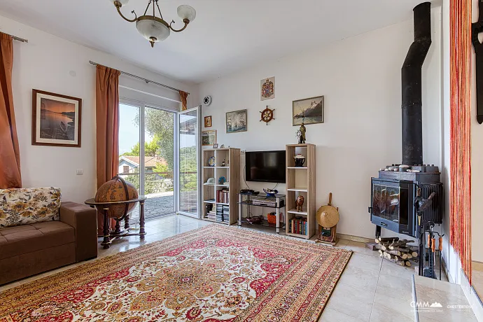 Elegantes Haus mit atemberaubendem Blick auf die Bucht von Kotor in Herceg Novi