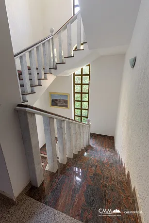 Gemütliche Wohnung in Bigovo direkt am Meer — mit Terrasse und Meerblick