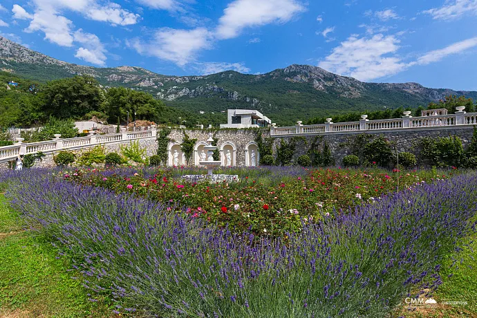 Exklusive Küstenvilla an der Adria – Eleganz und absolute Privatsphäre