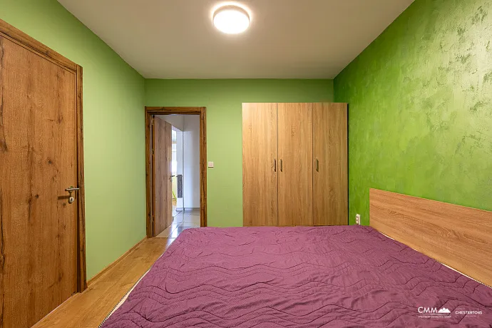 Zweizimmerwohnung in Budva, 60 m², Top-Lage nahe dem Strand