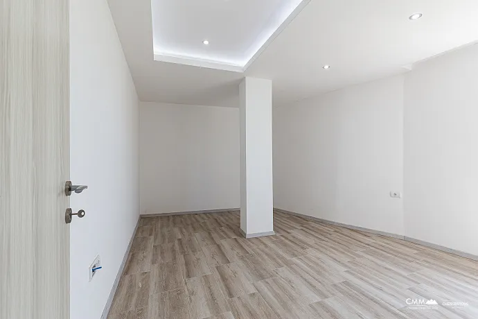 Penthouse in Ulcinj mit Meerblick