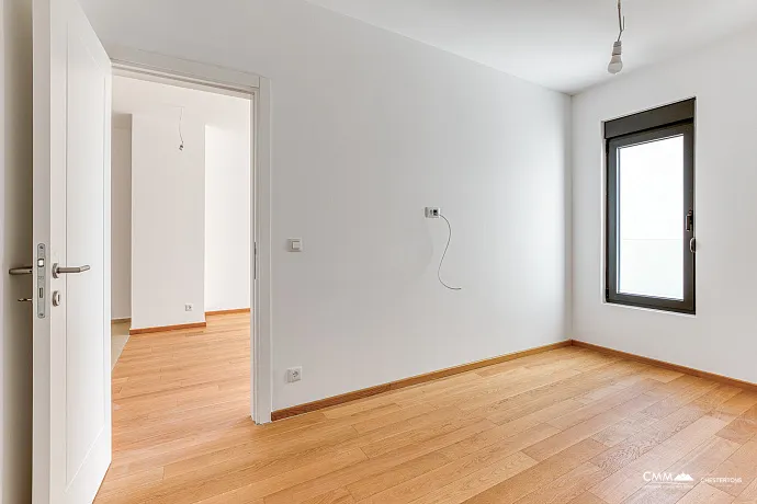 Ein-Zimmer-Wohnung mit Garage, Bečići