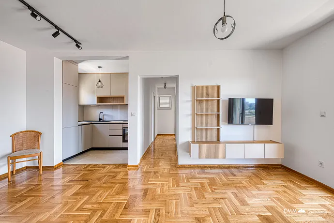 Geräumige 64 m² Wohnung mit Meerblick in Bečići