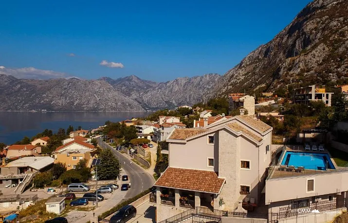 Attraktive Villa im malerischen Kotor, in der Gegend von Dobrota