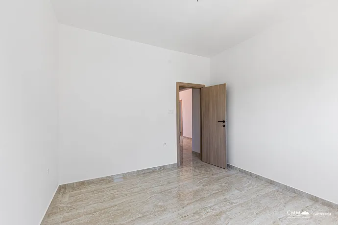 Renovierte Wohnung in Tivat, 78 m²