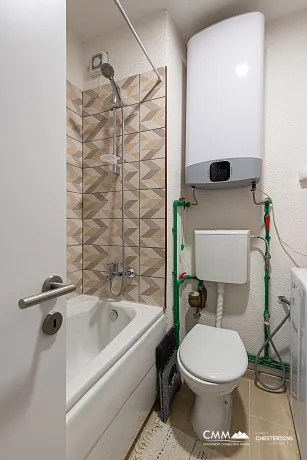 Zweizimmerwohnung in Budva, 60 m², Top-Lage nahe dem Strand