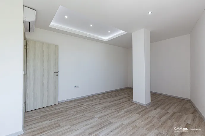 Penthouse in Ulcinj mit Meerblick