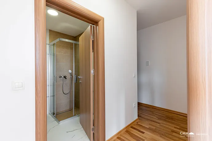 Zu verkaufen – Moderne Einzimmerwohnung in Budva