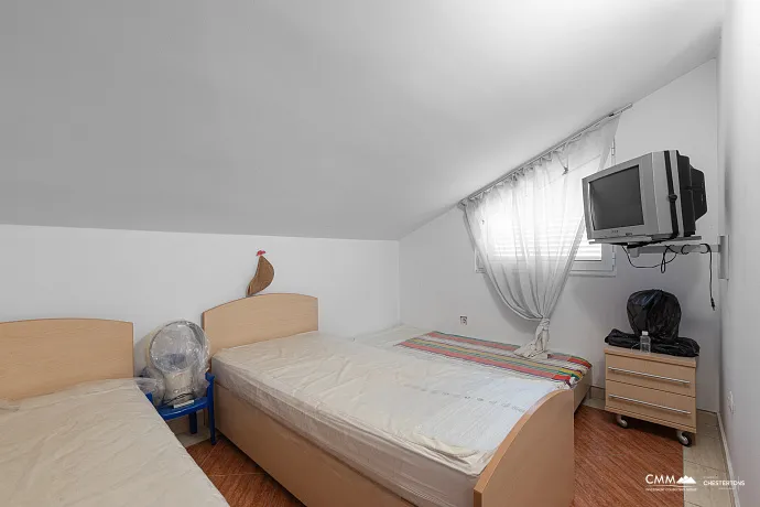 Einzimmerwohnung in Bečići, 64m²