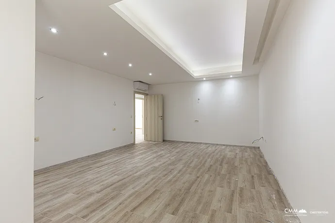 Penthouse in Ulcinj mit Meerblick