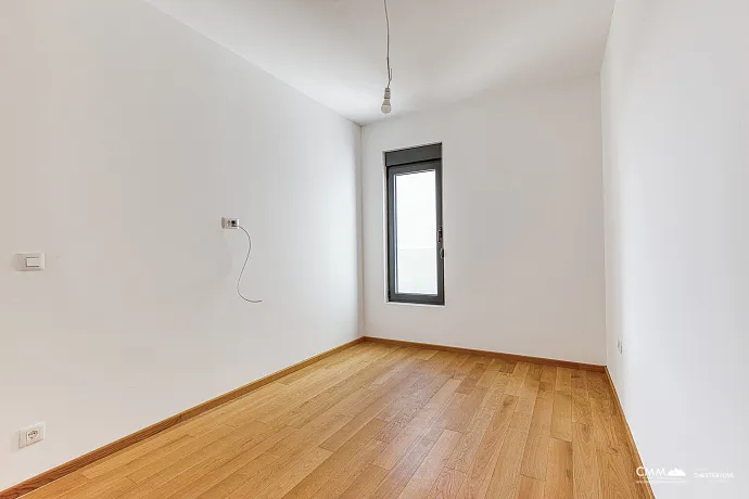 Ein-Zimmer-Wohnung mit Garage, Bečići