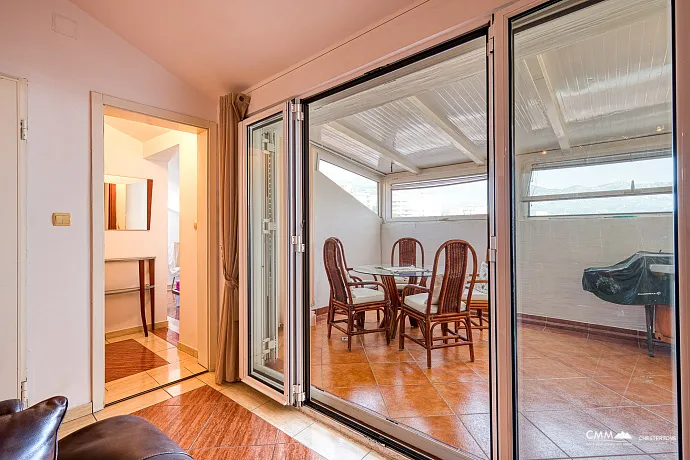 Einzimmerwohnung in Bečići, 64m²