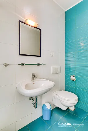 Wohnung mit Meerblick, Bijela