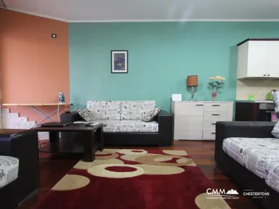 Wohnung in einem Gebäude mit Pool 50 m vom Meer entfernt