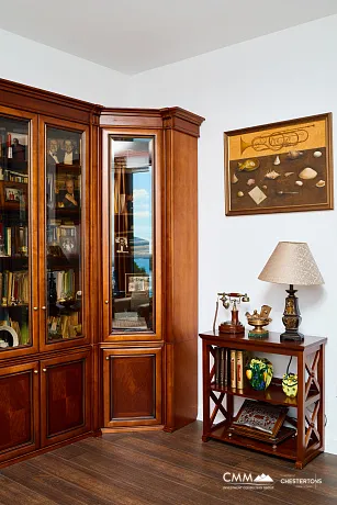 Geräumiges Haus in Kumbor mit einer Gesamtfläche von 335 m²