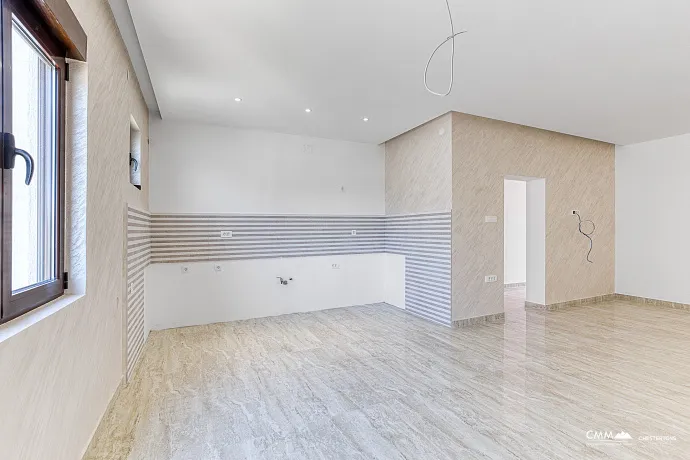 Renovierte Wohnung in Tivat, 78 m²