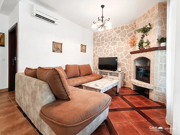 Apartment mit drei Schlafzimmern und Meerblick, mit Swimmingpool