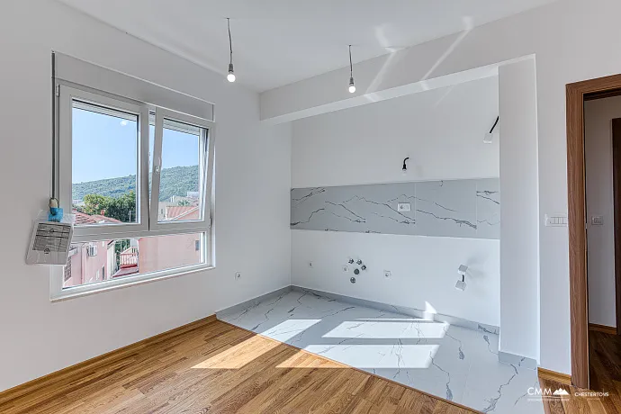 Zu verkaufen – Moderne Einzimmerwohnung in Budva