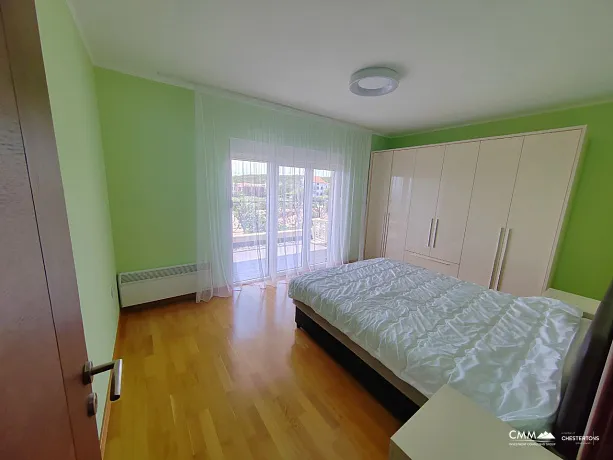 Schöne möblierte Wohnung zum Verkauf in Krimovica, in der Nähe von Budva