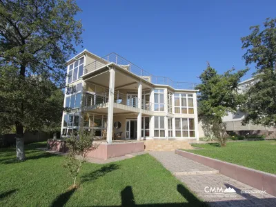 Villa mit Pool in Sutomore