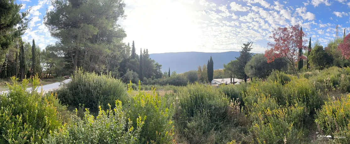 Wunderschönes Grundstück in Mojdež, Herceg Novi, umgeben von Natur