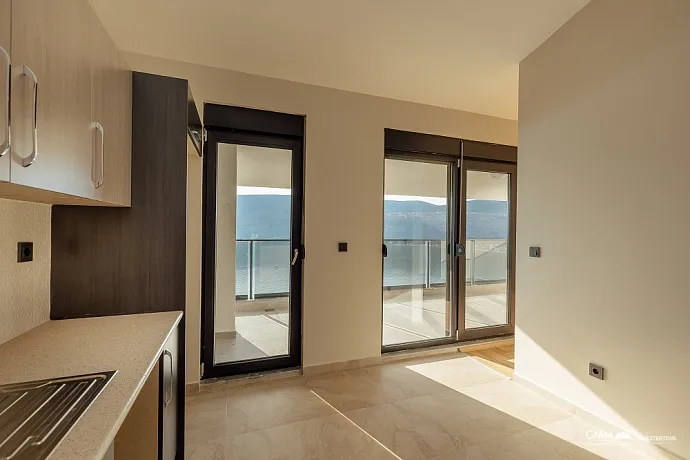 Apartments in einem Komplex mit Schwimmbad in Herceg Novi