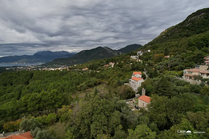 Grundstück in Kavach