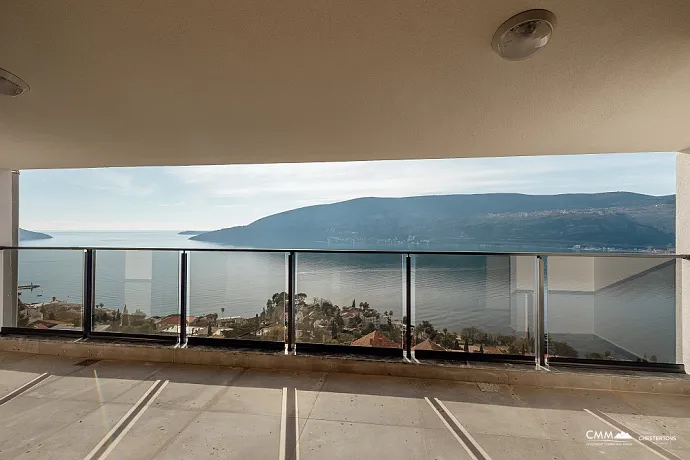 Apartments in einem Komplex mit Schwimmbad in Herceg Novi