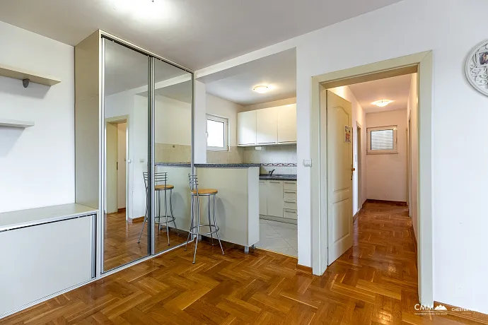 Geräumige 64 m² Wohnung mit Meerblick in Bečići