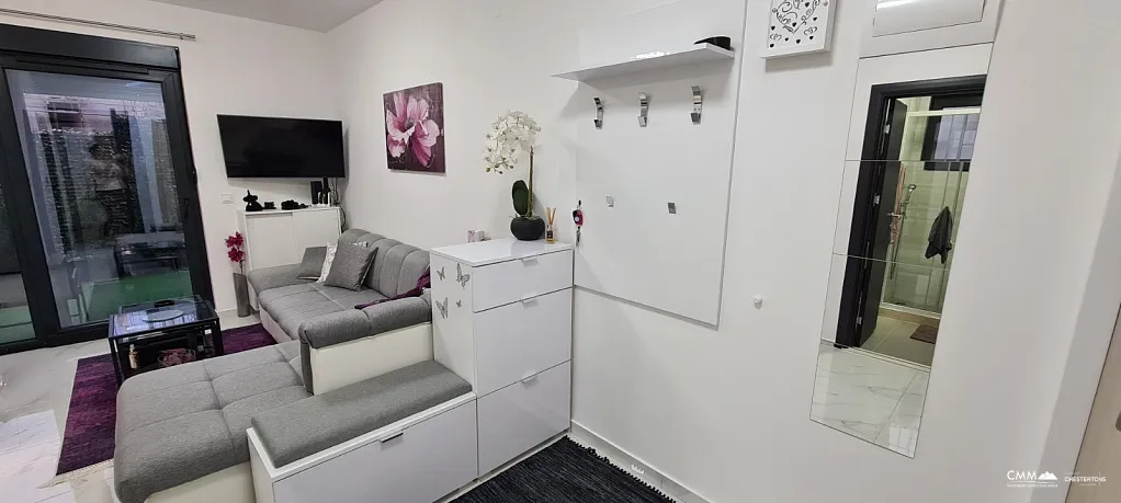 Moderne Wohnung im schönen Djenovici