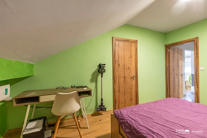 Zweizimmerwohnung in Budva, 60 m², Top-Lage nahe dem Strand