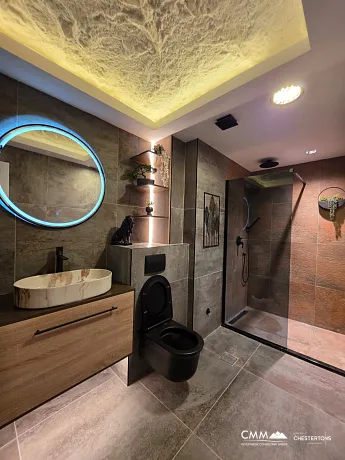 Luxuriöse Drei-Zimmer-Wohnung mit Sauna, 300 Meter vom Meer entfernt – Bečići (107 m²)