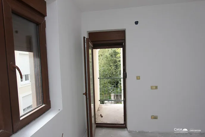 Neues Haus in Becici
