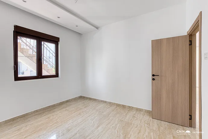 Renovierte Wohnung in Tivat, 78 m²
