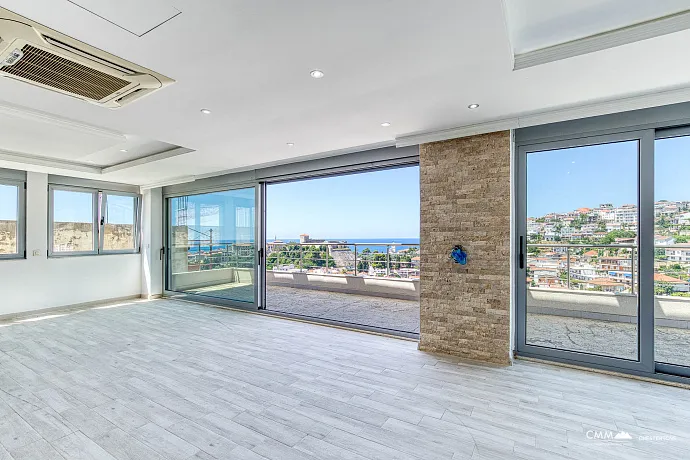 Penthouse in Ulcinj mit Meerblick