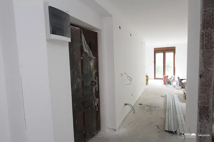 Neues Haus in Becici