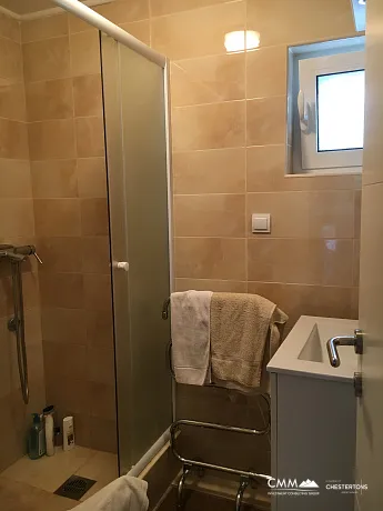 Duplex-Wohnung mit Mittelmeersicht in Petrovac, 104 m²