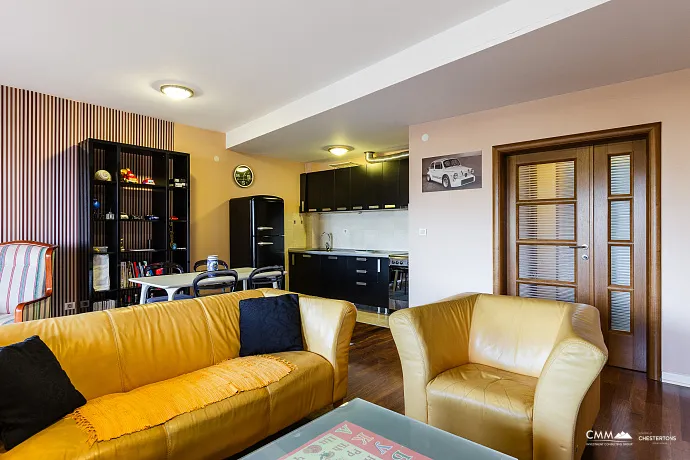 Zwei-Zimmer-Wohnung 84 m² in Pržno – Komfort und Gemütlichkeit am Meer