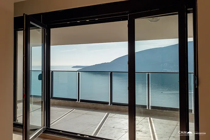 Apartments in einem Komplex mit Schwimmbad in Herceg Novi