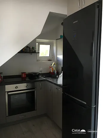 Duplex-Wohnung mit Mittelmeersicht in Petrovac, 104 m²