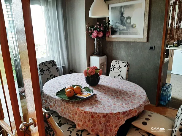 Haus mit herrlicher Aussicht in Tivat zu verkaufen